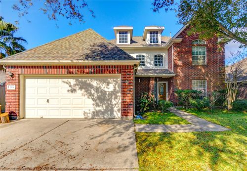 2531 Bay Hill Dr, Baytown, TX, 77523-0724 | Card Image