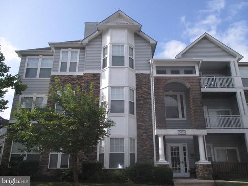apt-h303-3527 Piney Woods Pl, LAUREL, MD, 20724-6024 | Card Image