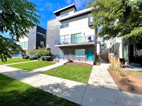 1559 King St, Denver, CO, 80204-1663 | Card Image