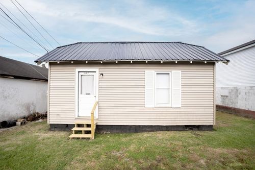 159 E 3rd Ave, South Shore, KY, 41175-8924 | Card Image