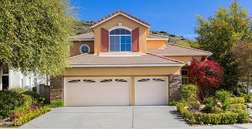 6285 Deerhill Rd, Oak Park, CA, 91377 | Card Image