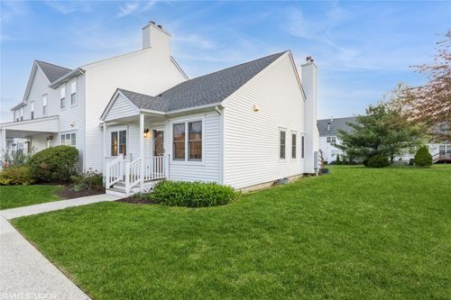 53 Mohawk Trl, Pawling, NY, 12564-2131 | Card Image