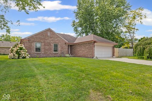 1135 Sherwood Dr, Danville, IN, 46122-1476 | Card Image