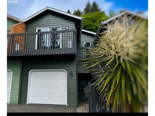 1316 Olney Ave, Astoria, OR, 97103-5534 | Card Image