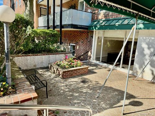 apt-7b-100 Lincoln Ave, Mineola, NY, 11501-2803 | Card Image