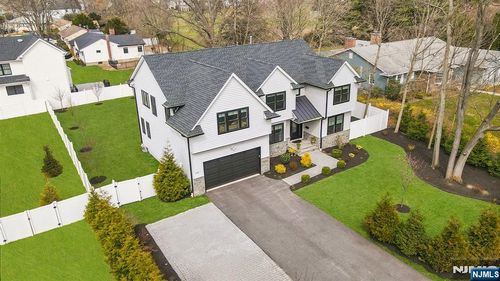 203 Marcotte Ln, Bergenfield, NJ, 07621-3212 | Card Image