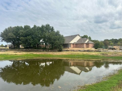 101 Creekside Dr, Glen Rose, TX, 76043-4319 | Card Image