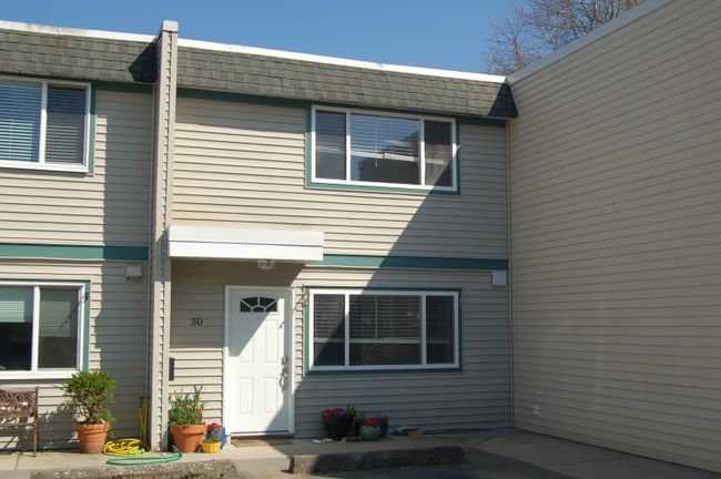 30 - 4953 57 Street, Townhouse with 3 bedrooms, 1 bathrooms and 1 parking in Delta BC | Image 1