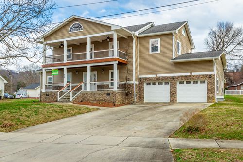 360 Derby Cir, Chattanooga, TN, 37404-2706 | Card Image