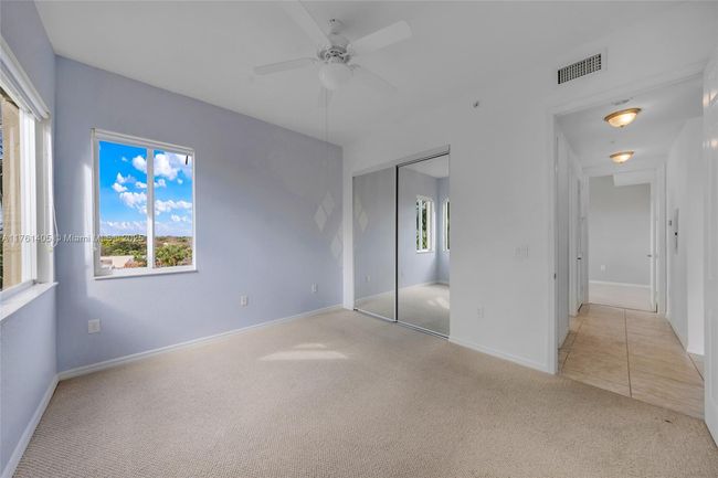 APT-501 - 3600 Oaks Clubhouse Dr, Condo with 3 bedrooms, 2 bathrooms and null parking in Pompano Beach FL | Image 20