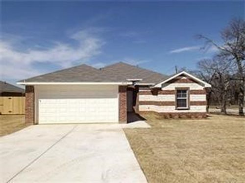 4233 Andrea Ln, Forest Hill, TX, 76119-2211 | Card Image