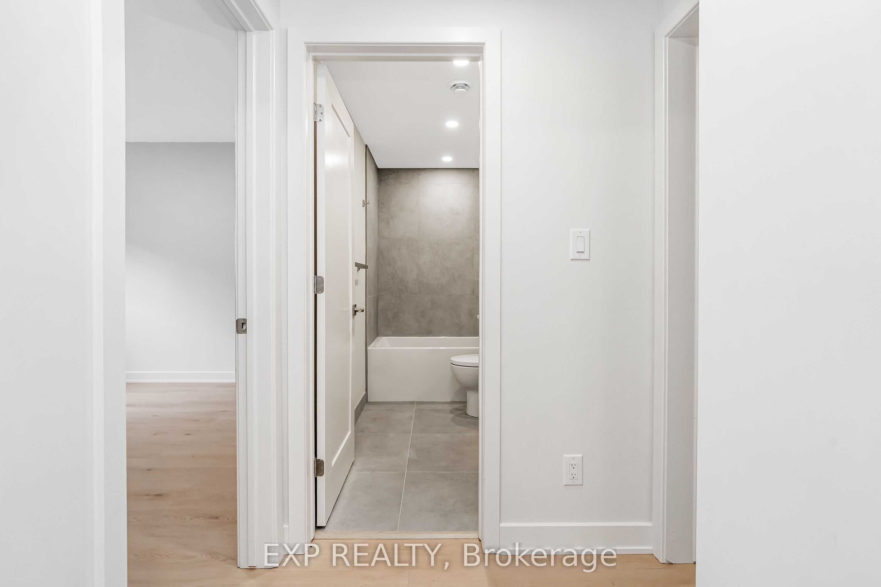Residential Lease in Carlington - Central Park 5