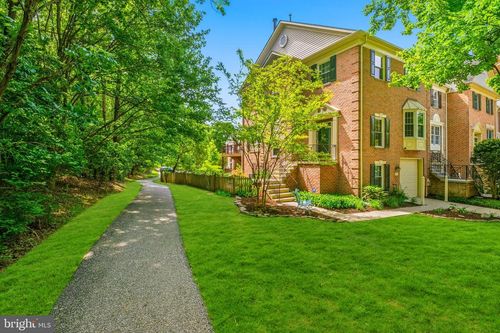17 Boyne Ct, LUTHERVILLE TIMONIUM, MD, 21093-2242 | Card Image