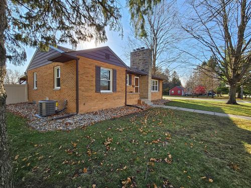 885 W Perry Street, Bucyrus, OH, 44820 | Card Image