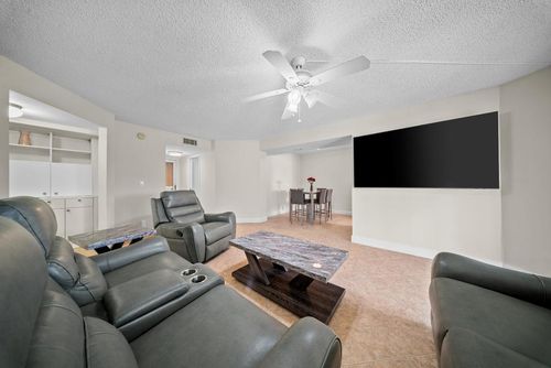 apt-203-3959 Via Poinciana, Lake Worth, FL, 33467-2937 | Card Image