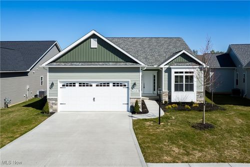 14591 Baywood Ln, Strongsville, OH, 44136-6700 | Card Image
