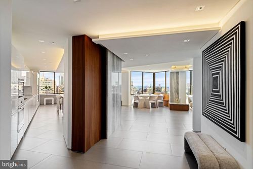 2106-2107-202 W Rittenhouse Sq, PHILADELPHIA, PA, 19103-5785 | Card Image