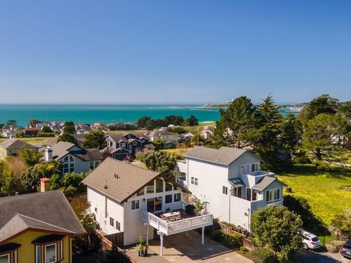 350 6th Ave, Half Moon Bay, CA, 94019 | Card Image