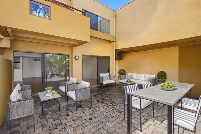 UNIT-21 - 25712 Le Parc, Condo with 1 bedrooms, 1 bathrooms and 1 parking in Lake Forest CA | Image 17