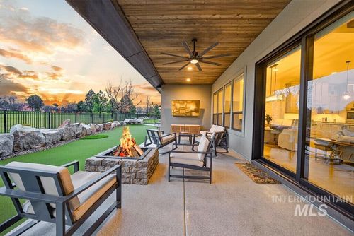 6638 N Big Cedar Way, Meridian, ID, 83646-6885 | Card Image