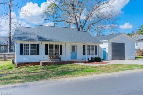 110 Franklin Ave, Kannapolis, NC, 28081-3331 | Card Image