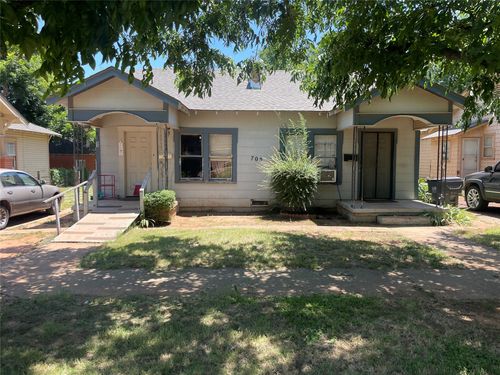 705 Baylor St, Wichita Falls, TX, 76301-4205 | Card Image