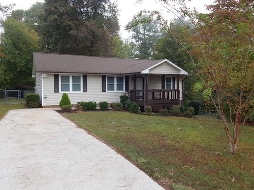 324 Horseshoe Rd, Central, SC, 29630-9070 | Card Image