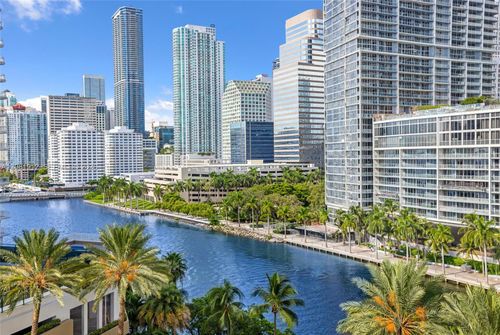 1001-901 Brickell Key Blvd, Miami, FL, 33131-3734 | Card Image