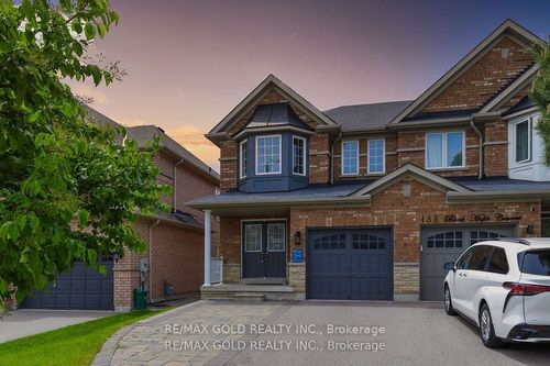 157 Black Maple Cres, Maple, ON, L6A4G6 | Card Image