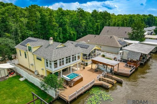 23022 Chene Blanc Ln, Maurepas, LA, 70449-3322 | Card Image