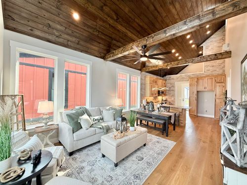 378 Idle Pl, Rossville, GA, 30741-7305 | Card Image