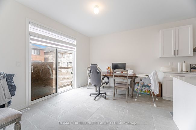 1409 Davis Loop N/A, House other with 4 bedrooms, 4 bathrooms and 4 parking in Innisfil ON | Image 9
