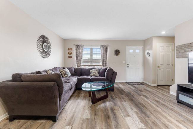 1080 Shady Lake Dr, Condo with 2 bedrooms, 4 bathrooms and null parking in Columbus OH | Image 13