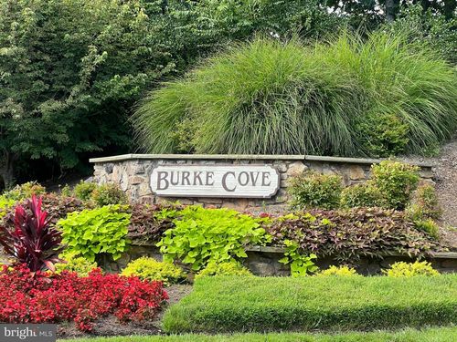 apt-204-5918 Cove Landing Rd, BURKE, VA, 22015-4730 | Card Image