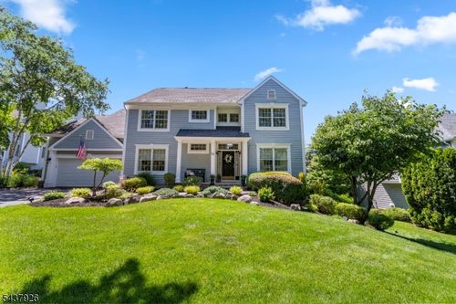10 Barnstable Rd, Berkeley Heights, NJ, 07922-1748 | Card Image