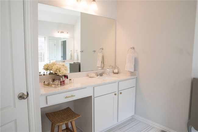 770 Leadtree Loop, House other with 4 bedrooms, 3 bathrooms and 3 parking in Buda TX | Image 18