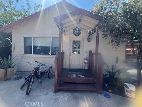 830 B St, Ramona, CA, 92065-1928 | Card Image