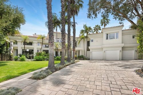 4001 Clarinda Dr, Tarzana, CA, 91356-5048 | Card Image