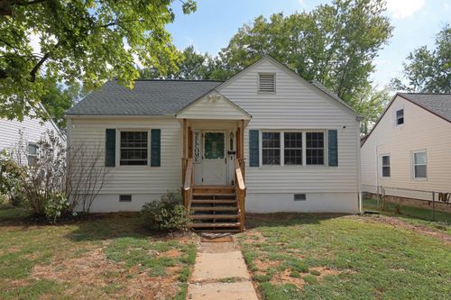 222 King Ave, WAYNESBORO, VA, 22980-3737 | Card Image