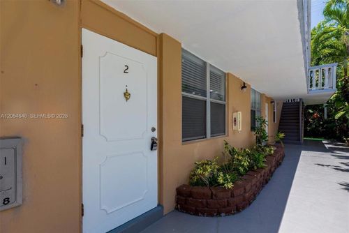 2-1140 71st Street, Miami Beach, FL, 33141 | Card Image