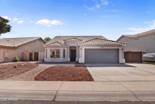 1687 W Encinas St, Gilbert, AZ, 85233-2301 | Card Image