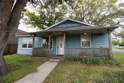 3223 Connecticut Ave, Kenner, LA, 70065-3630 | Card Image