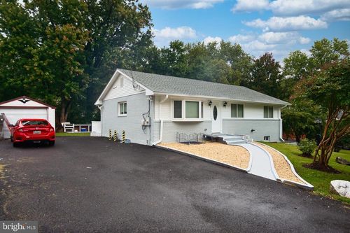 8008 Boundary Dr, District Heights, MD, 20747-2538 | Card Image