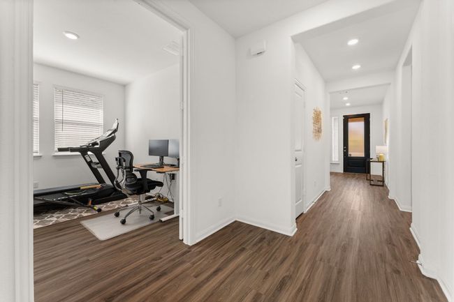 2004 Long Shadow Ln, House other with 3 bedrooms, 3 bathrooms and 4 parking in Georgetown TX | Image 5