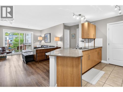 301-12020 207a St, Maple Ridge, BC, V2X8V2 | Card Image
