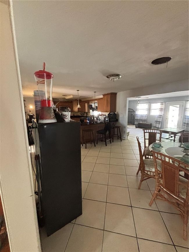 521 51 St Ave S, House other with 3 bedrooms, 2 bathrooms and null parking in SAINT PETERSBURG FL | Image 12