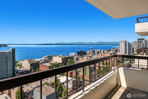 apt-2003-2201 3rd Ave, Seattle, WA, 98121-2006 | Card Image