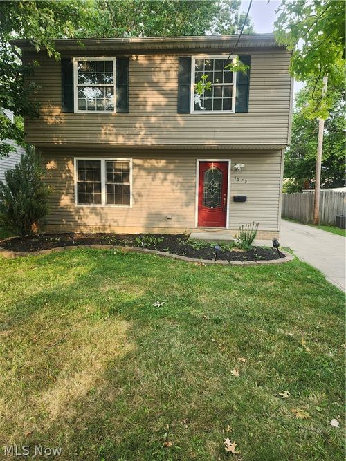 1573 337th St, Eastlake, OH, 44095-3913 | Card Image