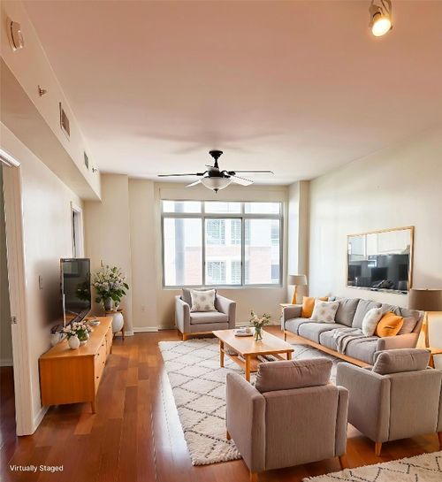 apt-405-54 Rainey St, Austin, TX, 78701-4390 | Card Image