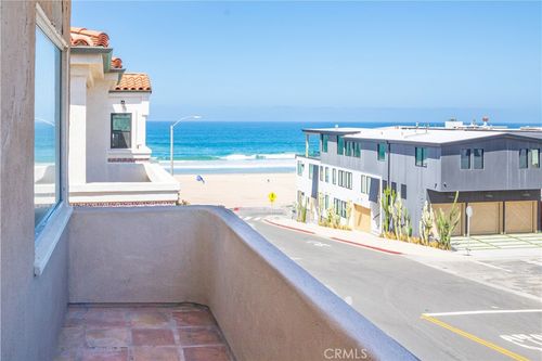 120 Marine Ave, Manhattan Beach, CA, 90266-4427 | Card Image